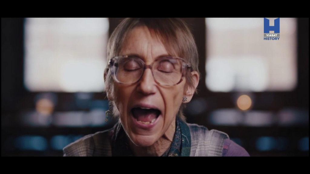 [Image: vva2c1exn24f.png]