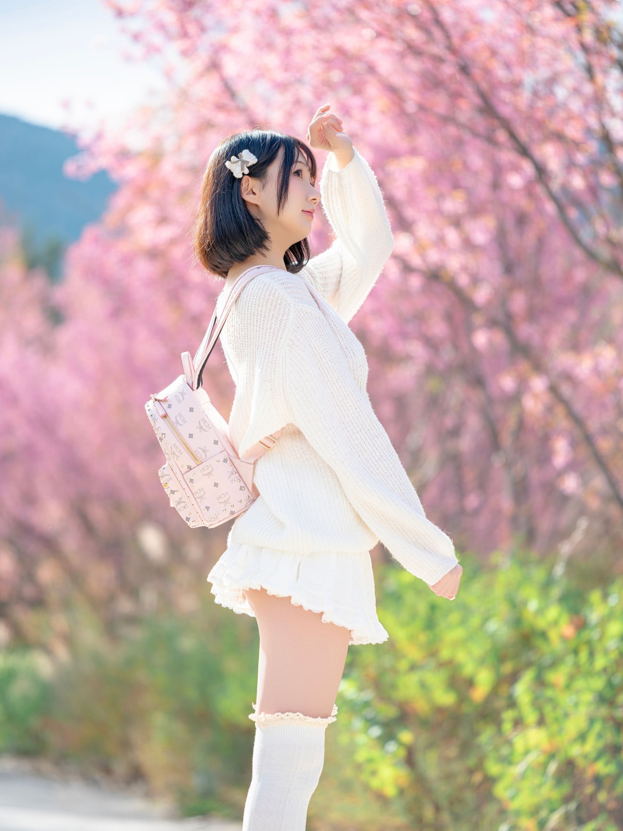 nagisa 魔物喵《樱花树下》写真，清新优雅的气质美女插图3