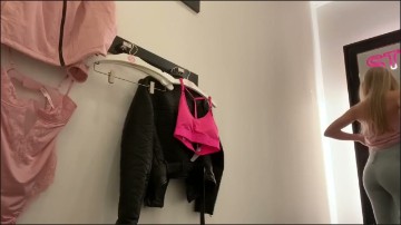 [Image: Voyeur24065105119.jpg]