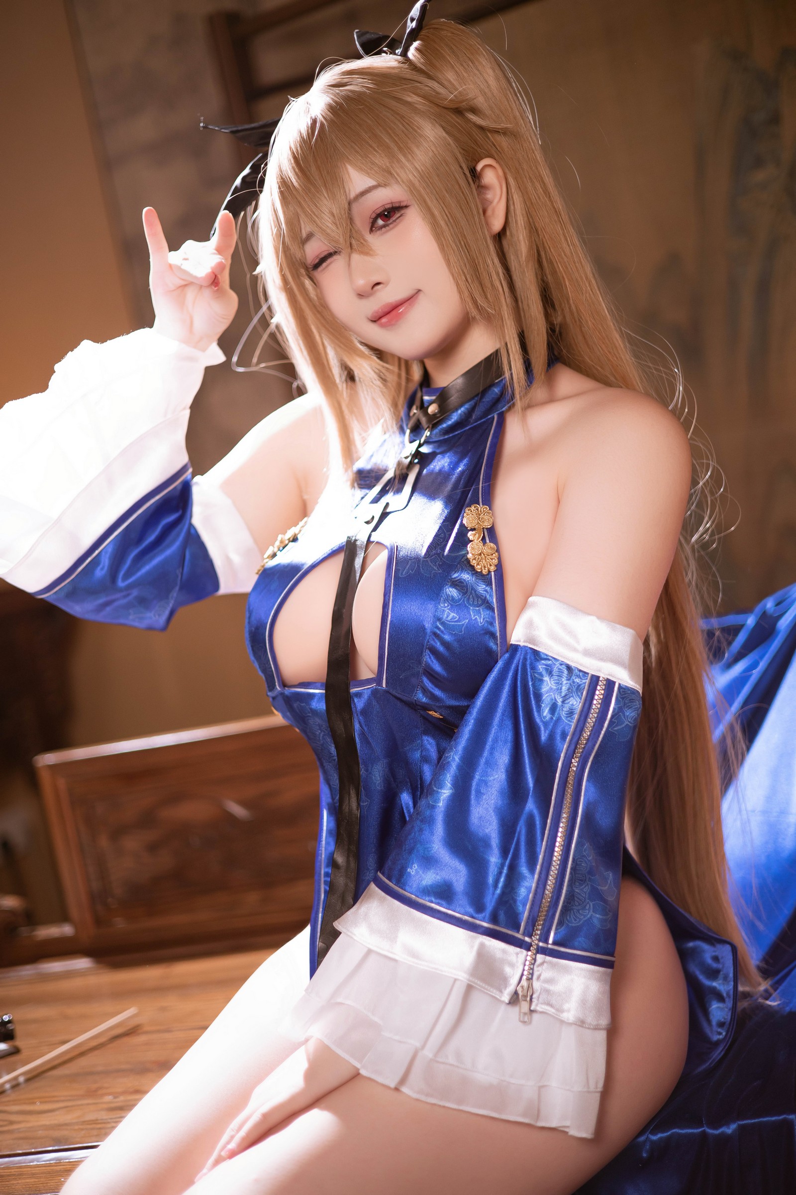 屿鱼 Yuyu 安克雷奇 旗袍 Cosplay 写真图集（41P｜159MB）插图5