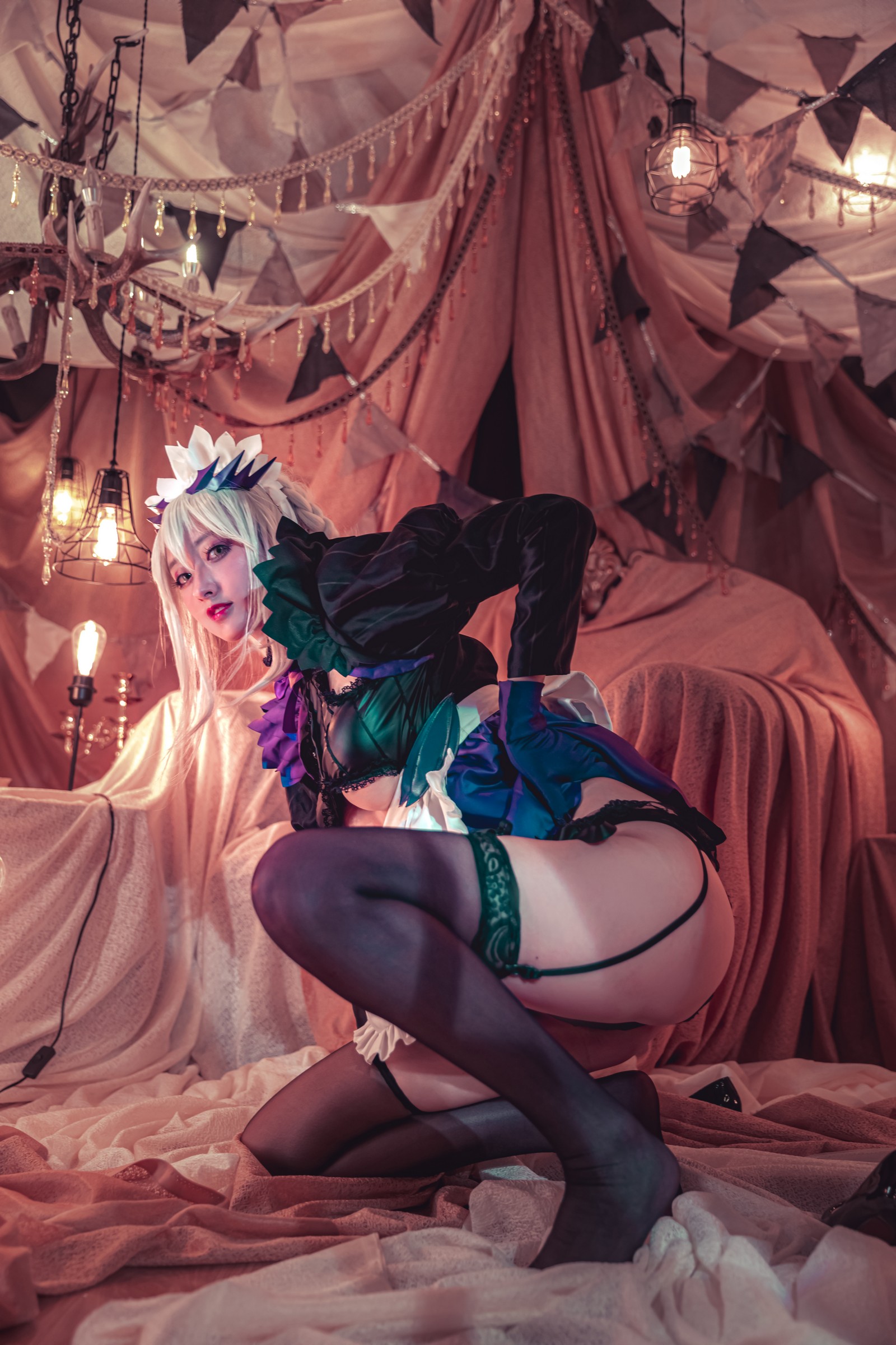冬马路纱 黑枪呆 Cosplay 写真合集｜FGO 阿尔托莉雅 黑化版 图集＋视频（40P＋1V｜685MB）插图2