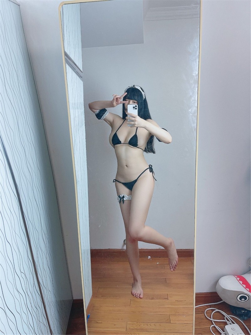 糖果果Candy 情趣女仆 Cosplay 写真集【29P|97MB】