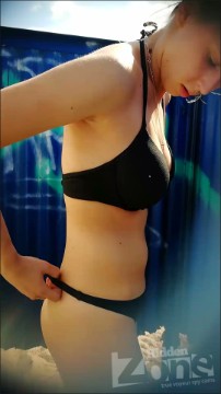 [Image: Voyeur41205124257.jpg]