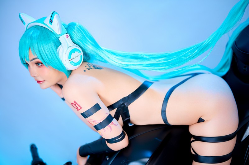 Joyce Lin2x Hatsune Miku Black Tape Cosplay 高清写真 52P插图8