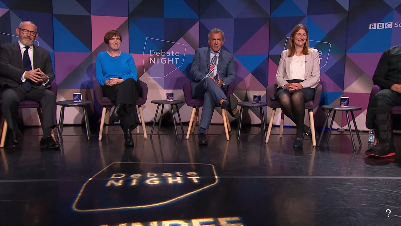 09.28 - 23.30.00 - Debate Night. 10 24. Current affairs discussion. M....ts_snapshot_01.08.00.525