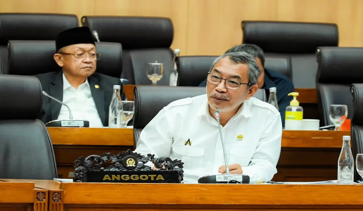 DPR RI Mendesak Evaluasi Menyeluruh Perizinan Tambang di Raja Ampat