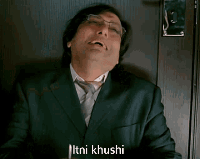 https://i.postimg.cc/TY6m0L7K/itni-khushi.gif