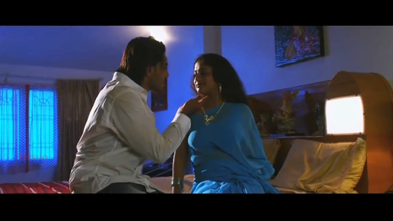 [Image: Serial-Actress-Lakshmi-Priya-Hot-Song-mp...57-592.jpg]