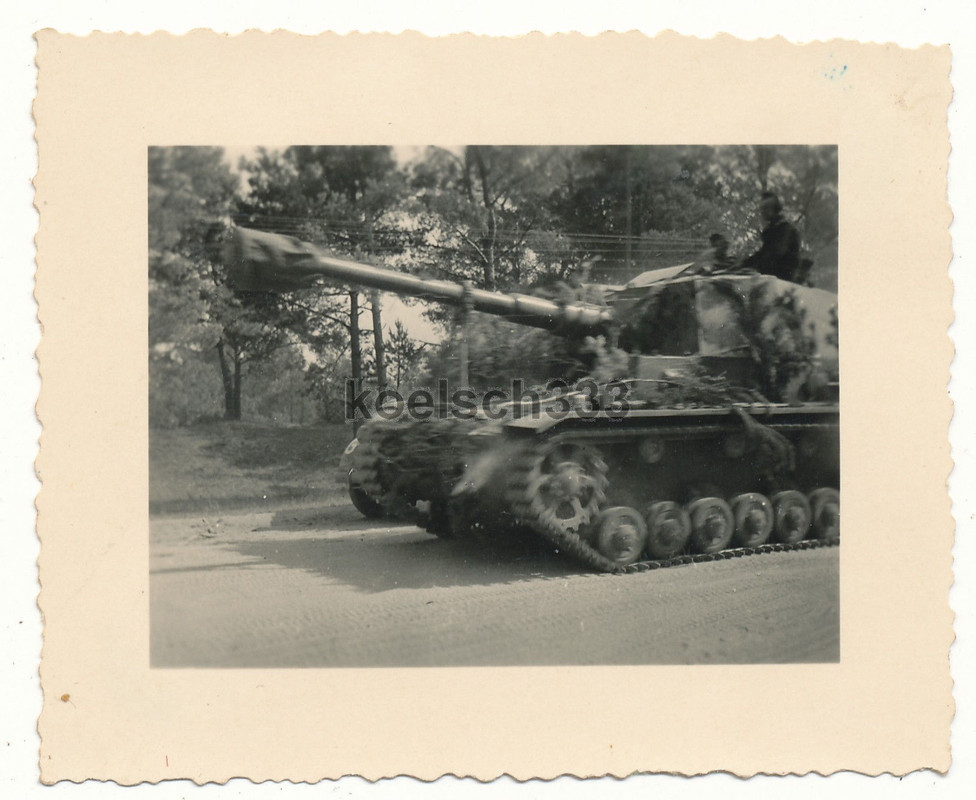 Foto Panzer Selbstfahrlafette IV A  Dicker Max  Panzerjäger Stur