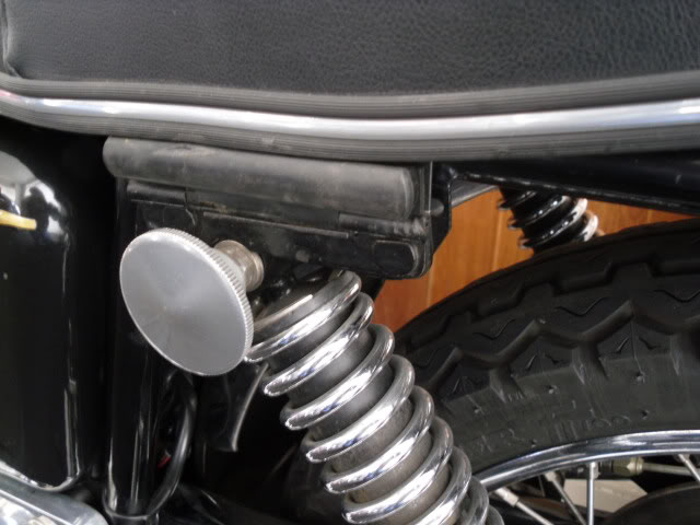 Yet more mk3 seat woes. Yet more mk3 seat woes.