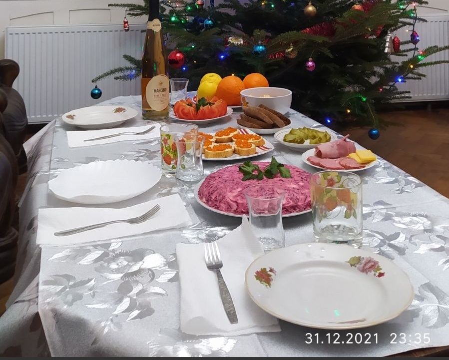 [Image: gans-pidarasoff-zhere-rukamy.jpg]