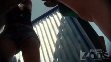 [Image: Voyeur13915074801.jpg]