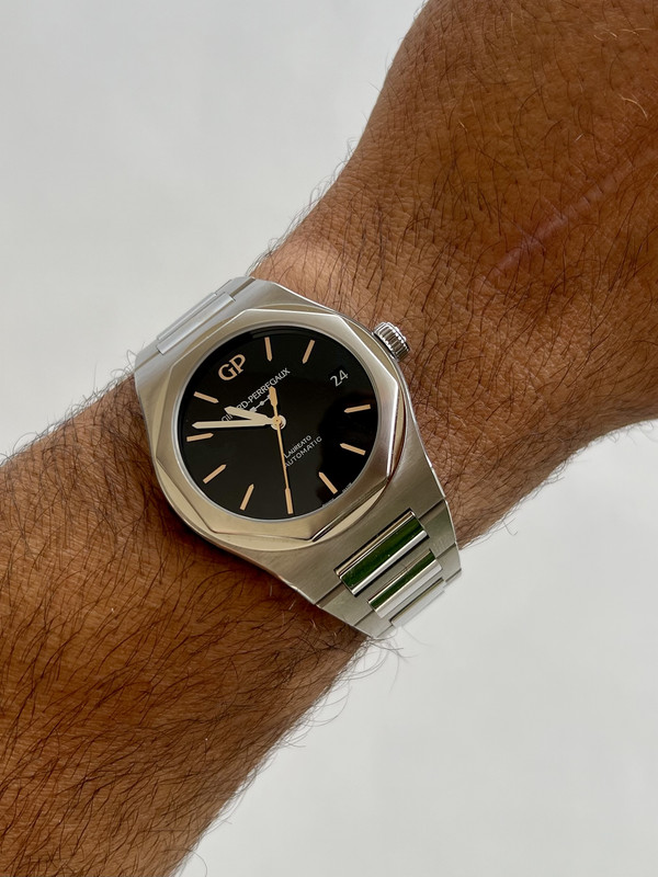 E4DB7397-13C1-4357-A8C4-00DA80BD54BD