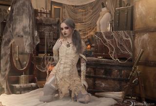 full_porcelain_01_A91292F124