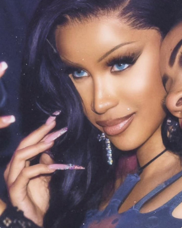 Cardi B تتألق بملابس جريئة  Iamcardib-1719341583780