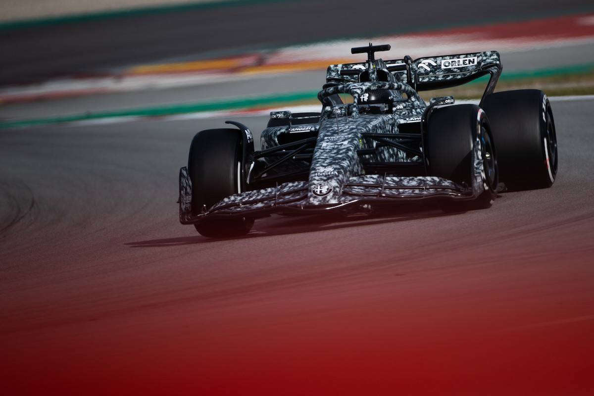 [Imagen: f1-test-barcellona-day-2-gallery-fotografica-383.jpg]