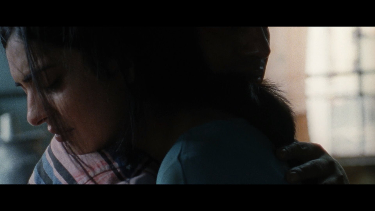 Miss.Lovely.2012.1080p.NF.mkv_snapshot_04.30_[2021.07.14_11.03.04]