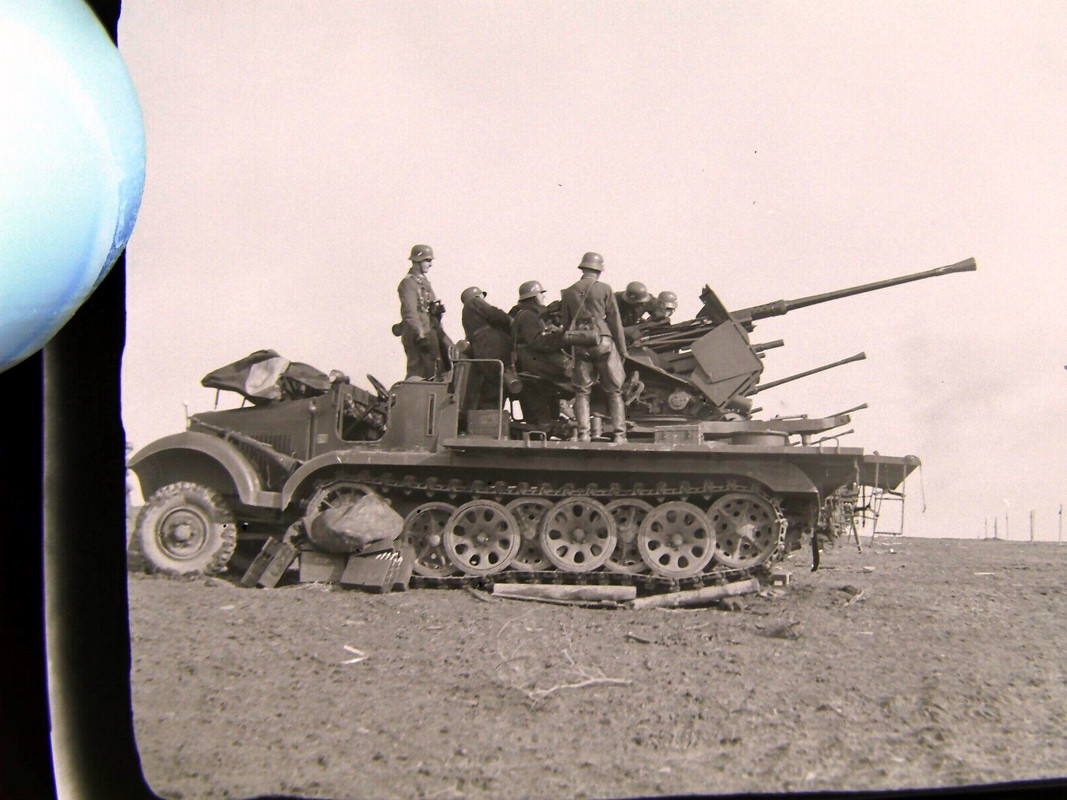 LKW Geschütz Technik Soldaten Negative2