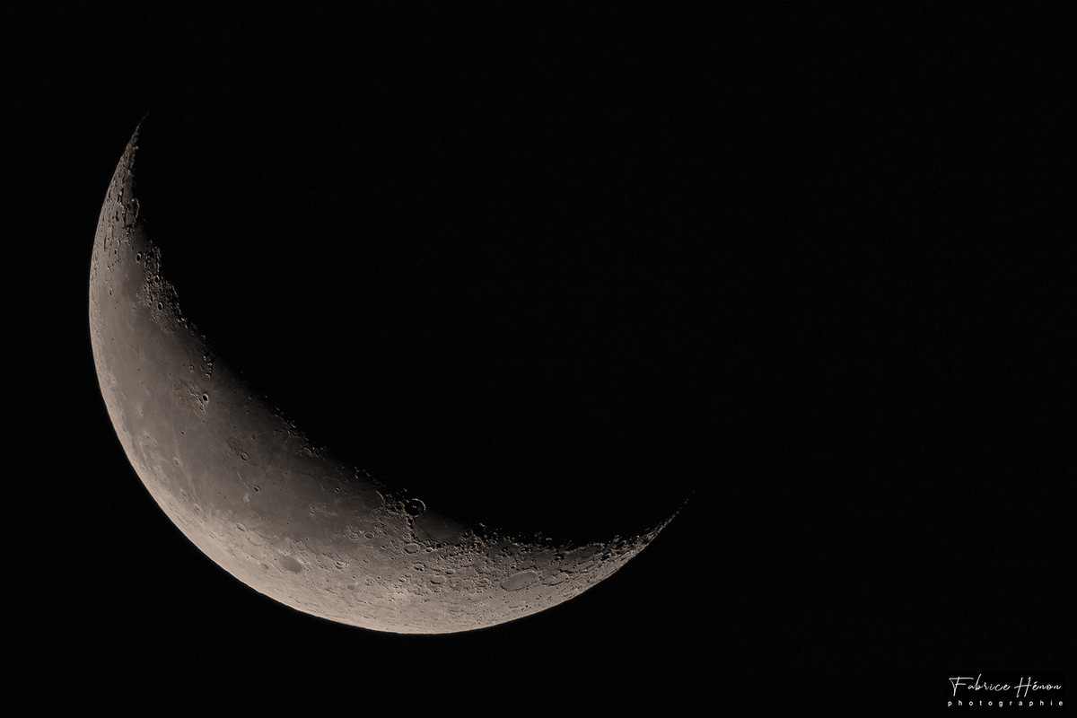 20190826_LUNE CERGY 7D Mk2_001-010_SIRIL