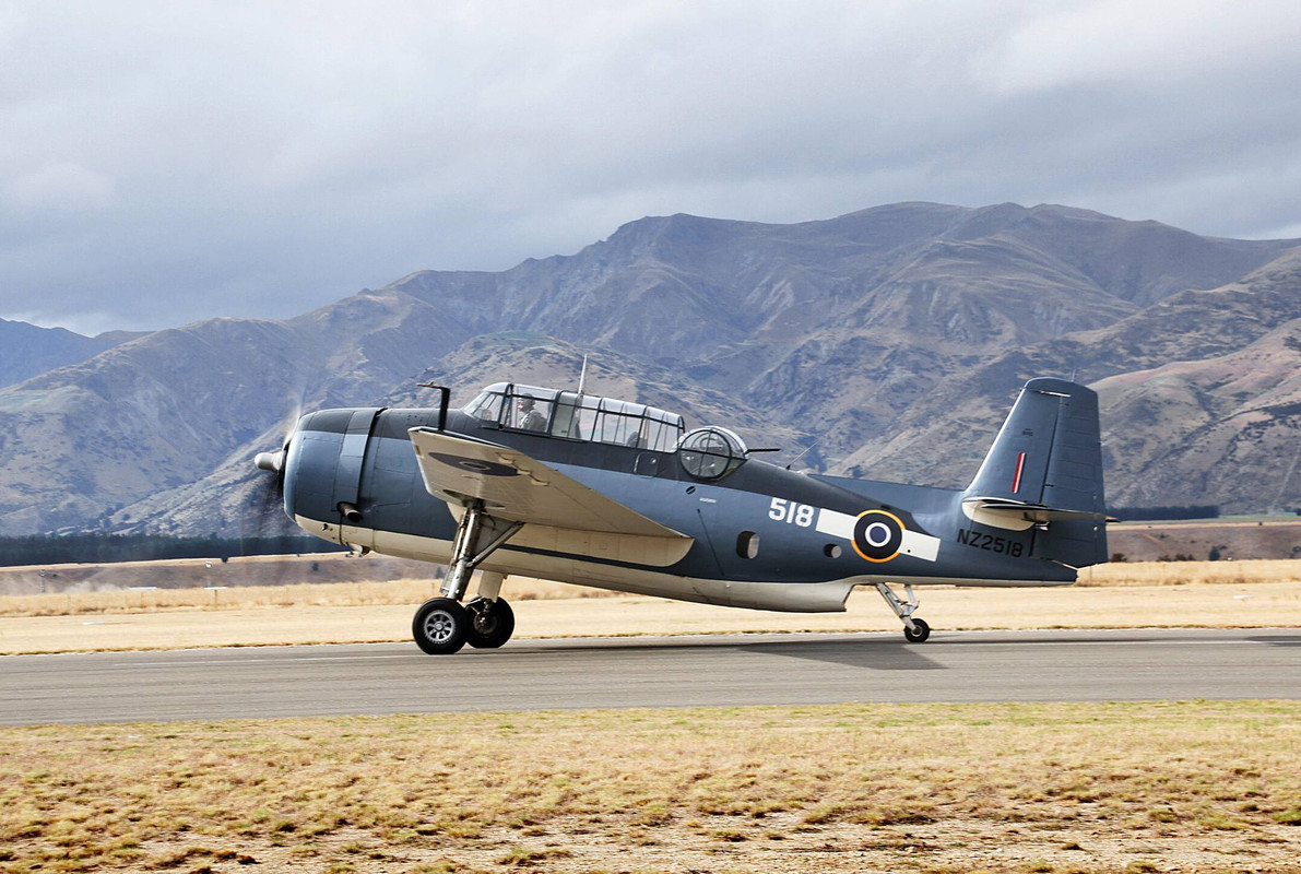 Avions volants sauves de la casse WWII - Page 28 Grumman-Avenger-TBM-3-E-bas-Ohakea