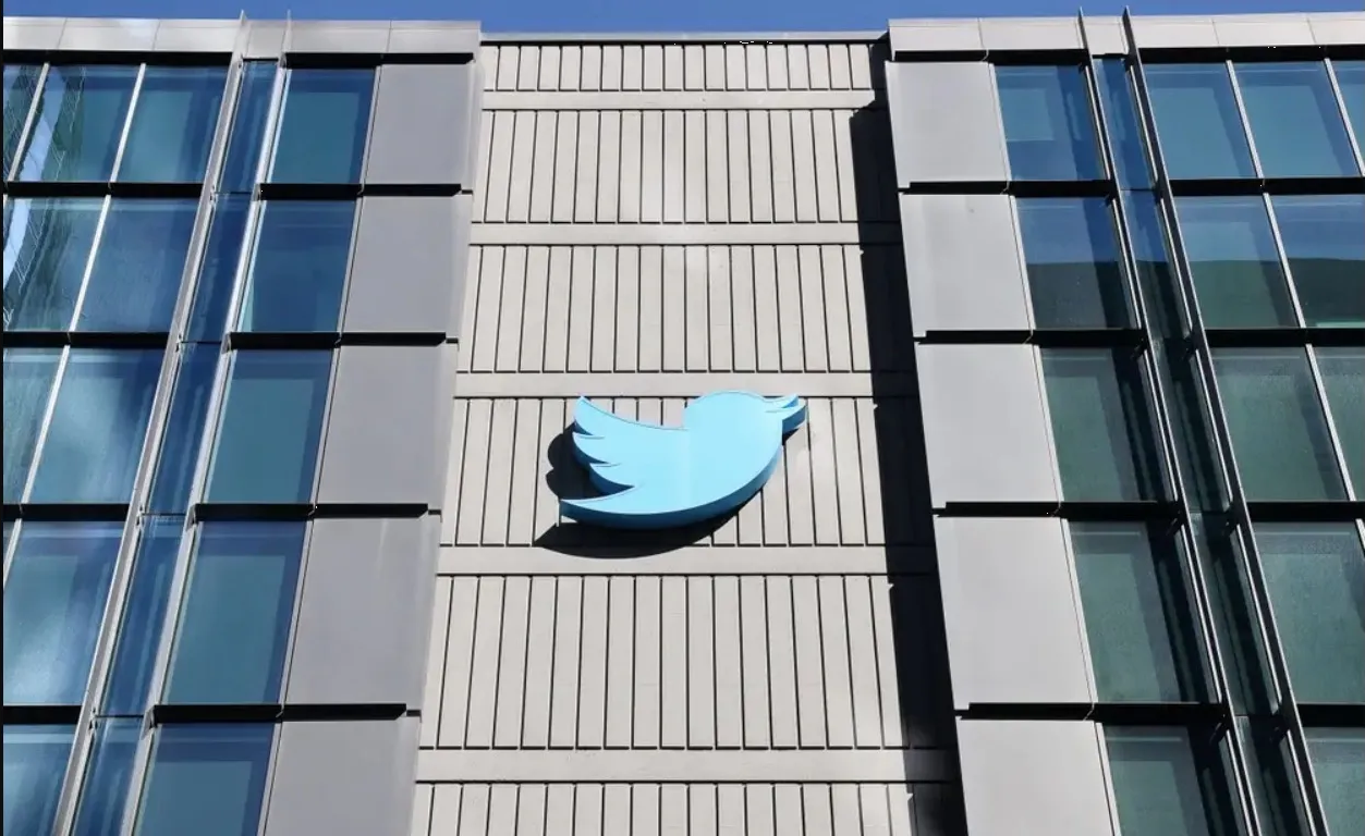 Twitter: Ingenieros despedidos recontratados son 