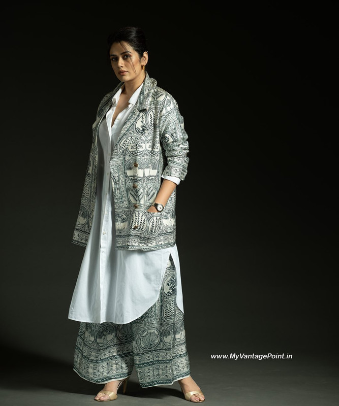 19-Actress-Girija-Oak-Godbole-Photos-Wallpapers-My-Vantage-Point