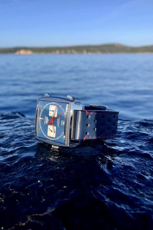 33180915-E9E0-4077-A6A8-3BDF41FD951E