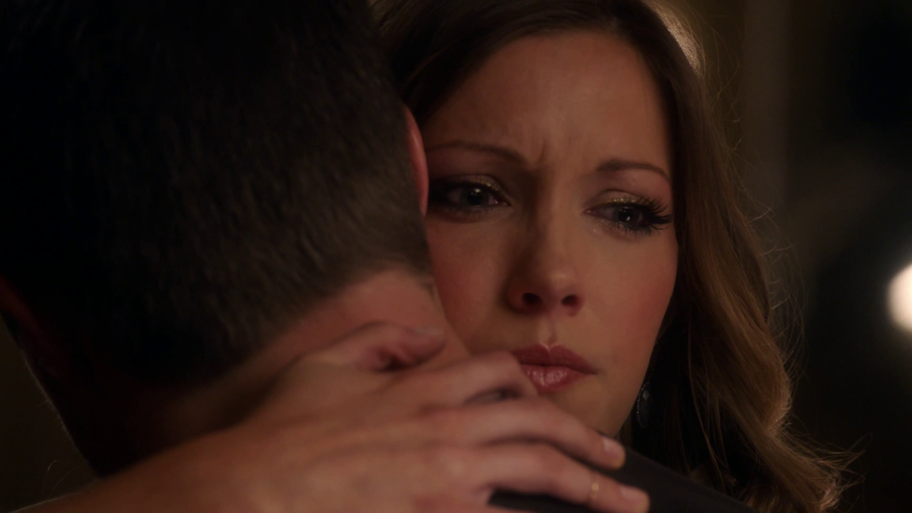 Arrow.S02E01.La.citta.degli.eroi.1080p.BDMux.ITA.ENG.x264-BlackBit[screenshot 6]