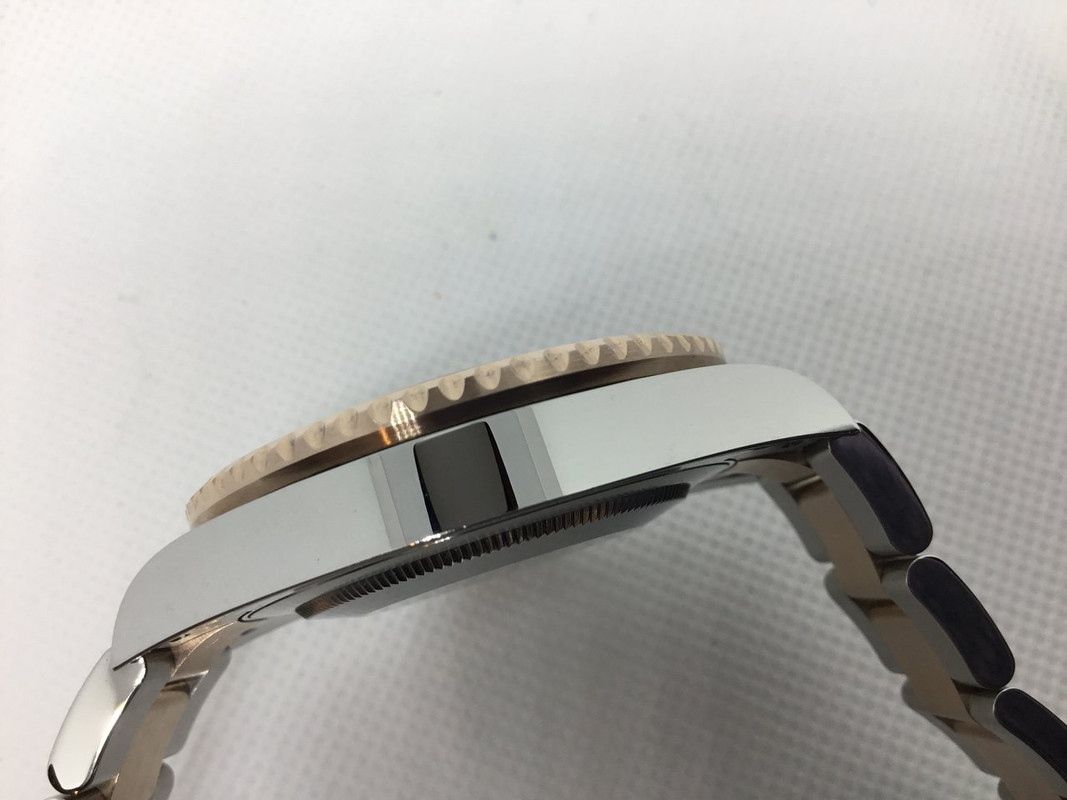 F55143B0-131B-4D6E-BC95-EF73D4E6EB5D