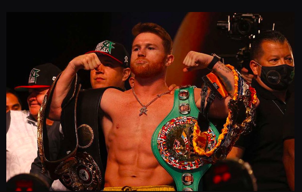 Canelo Álvarez sorprende pagando la cuenta de todos los clientes en una taquería
