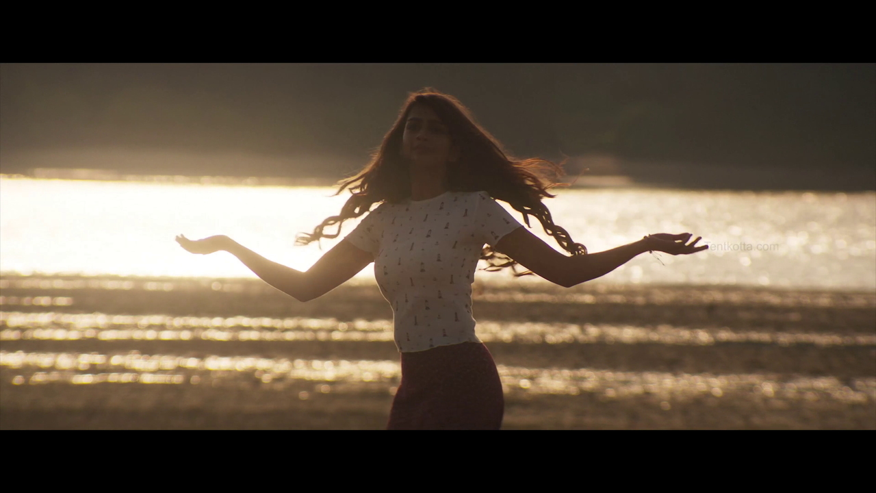 vlcsnap-2023-12-18-01h12m49s823