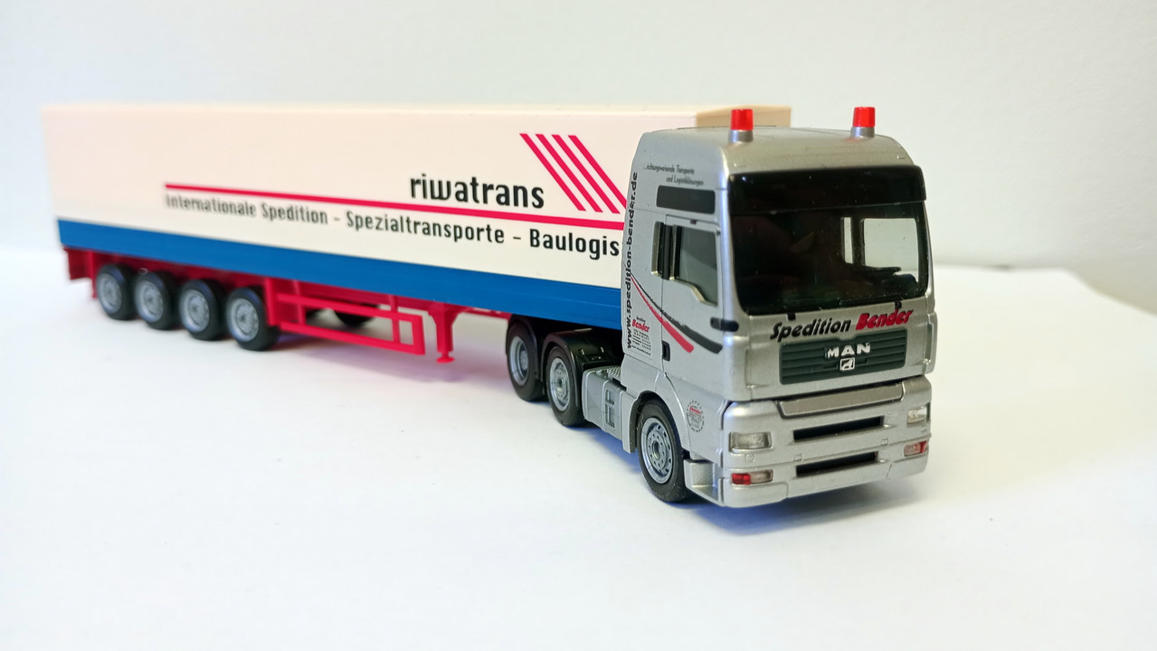 Mach (3601)