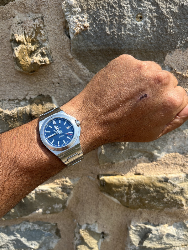 11D42757-85B1-484A-8706-CD022681708B