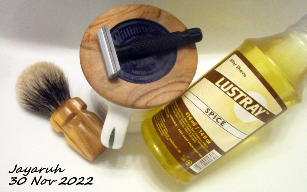 [Image: sos221130.jpg]