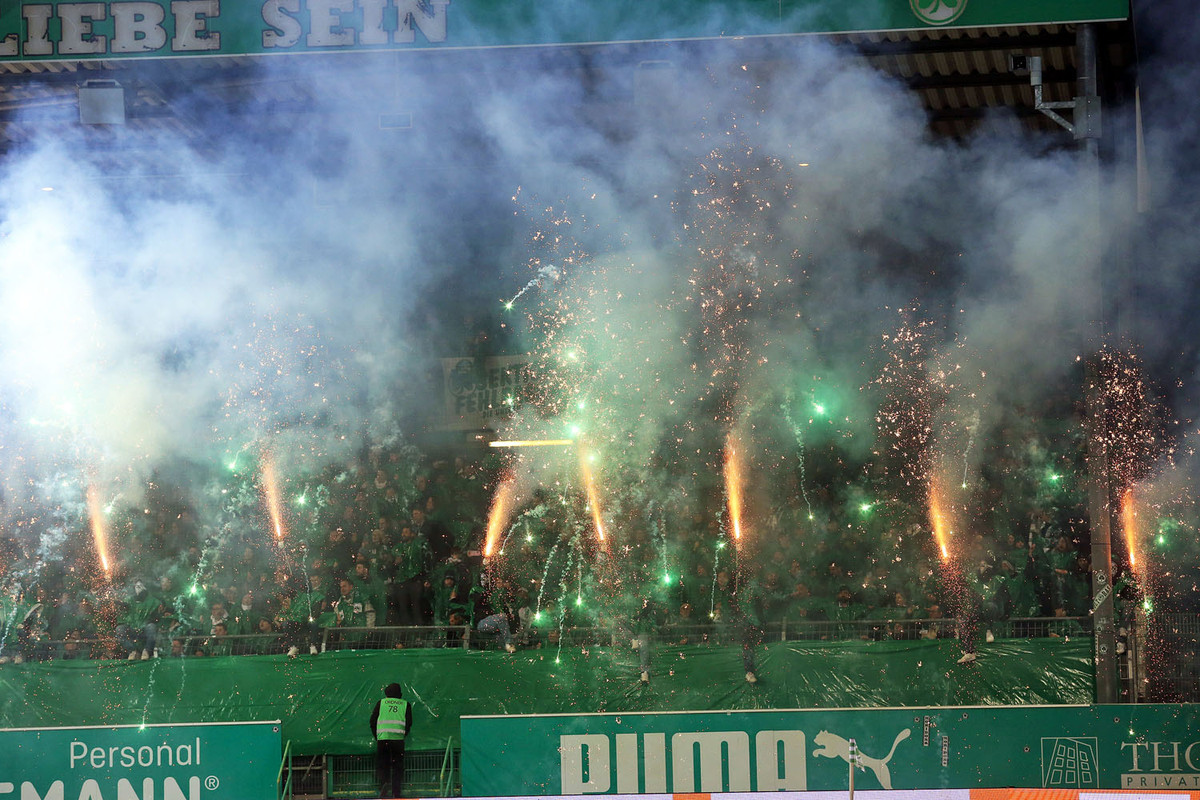 spvgg-fuerth-1-fc-kaiserslautern-2-bundesliga-2024-2025-5