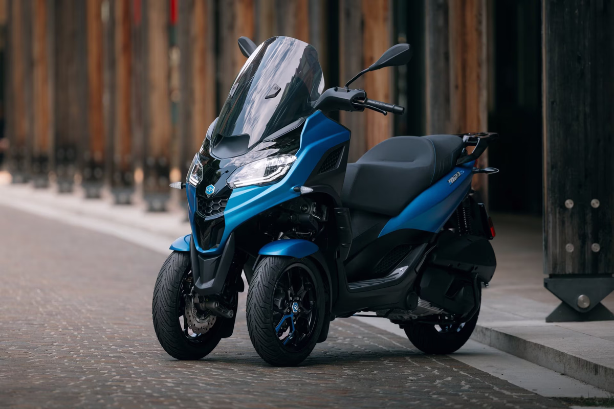 PIAGGIO MP3 310 HPE SPORT E5+ BLACK