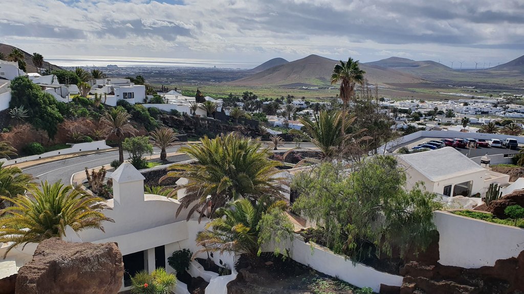 LAGOMAR: "Me juego la casa"- LA GERIA- VUELTA A CASA - Lanzarote: pisar la Luna sin dejar La Tierra (8)