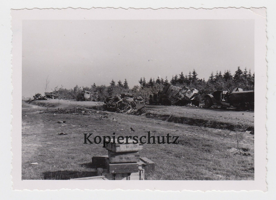 Foto 2.Wk Vormarsch Vormarschstraße zerstörte Lk
