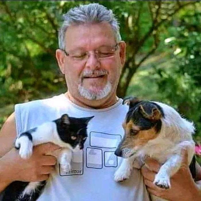 65B73D68-6ADA-4F5D-8880-AF3337AB75B6