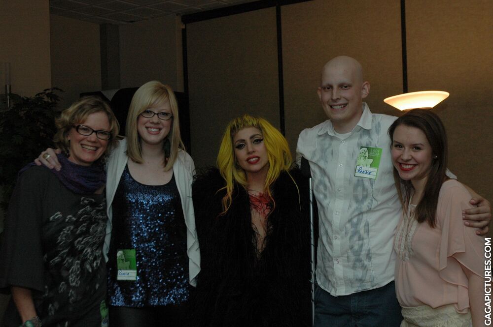 3-14-11-Backstage-concert-at-American-Ai