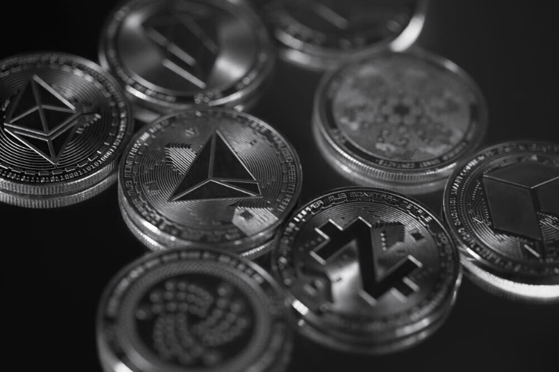 card image Три альткойна, которые подготовились к буллрану: BNB, TRX, XRP
