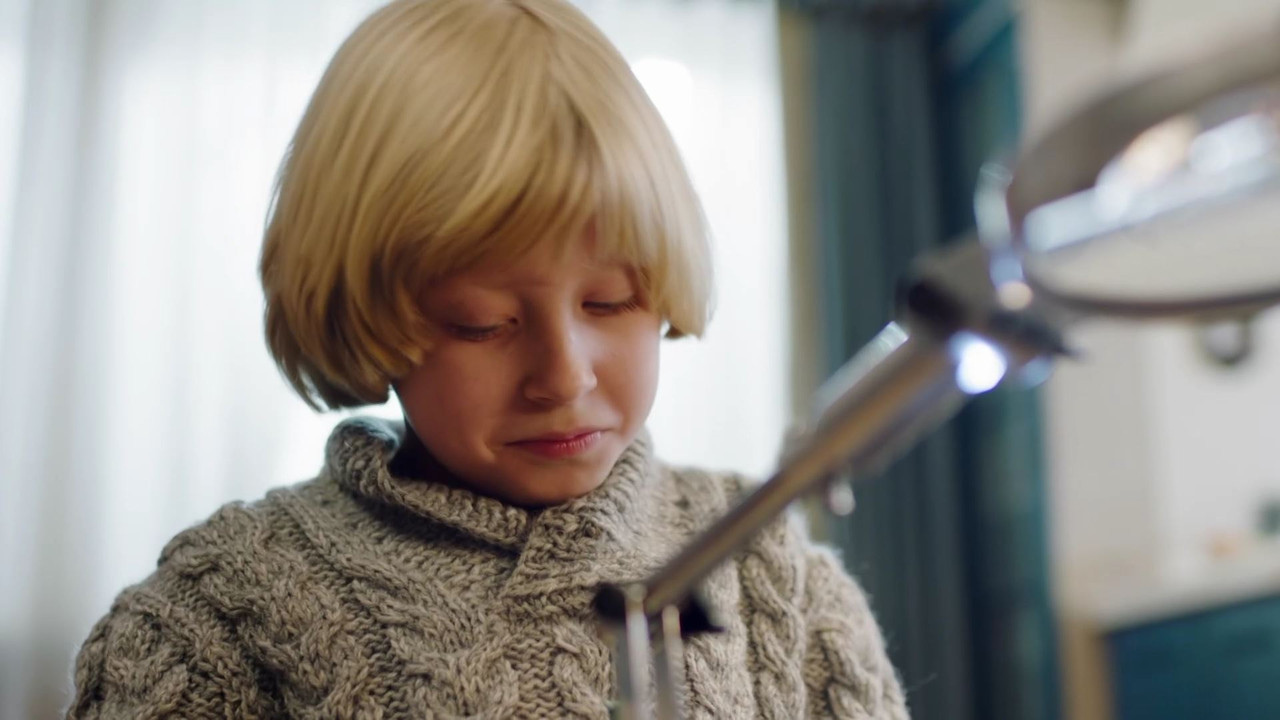 03.Poka.idut.chasy.2023.WEB-DL (1080p)_00_21_23_00_85