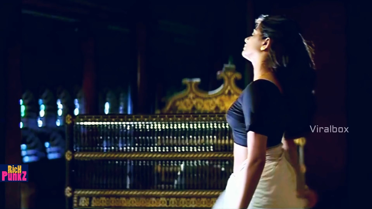 Priyamani At Thirakkatha Saree Removing Hot Scene.mp4_snapshot_00.01.884