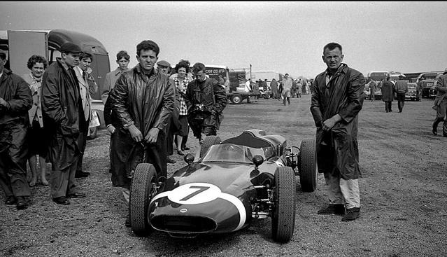 1961-Aintree-Moss-Cooper-Mal-Alf-TNF.jpg