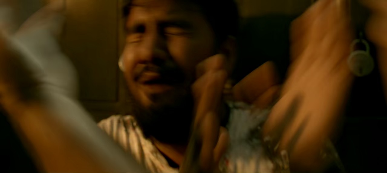 Andhadhun-2018-NF-WEBRip-Hindi-720p-10bit-HEVC-DD-5-1-ESub-mkv-0002