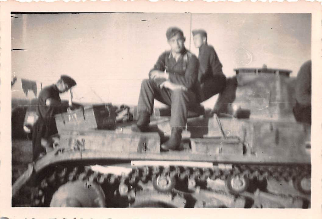 Deutscher Panzer II Kalmüken - Steppe Ostfront R