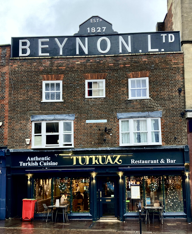 55B02132-6AFE-4ED3-8D21-FEE9F3FCA227