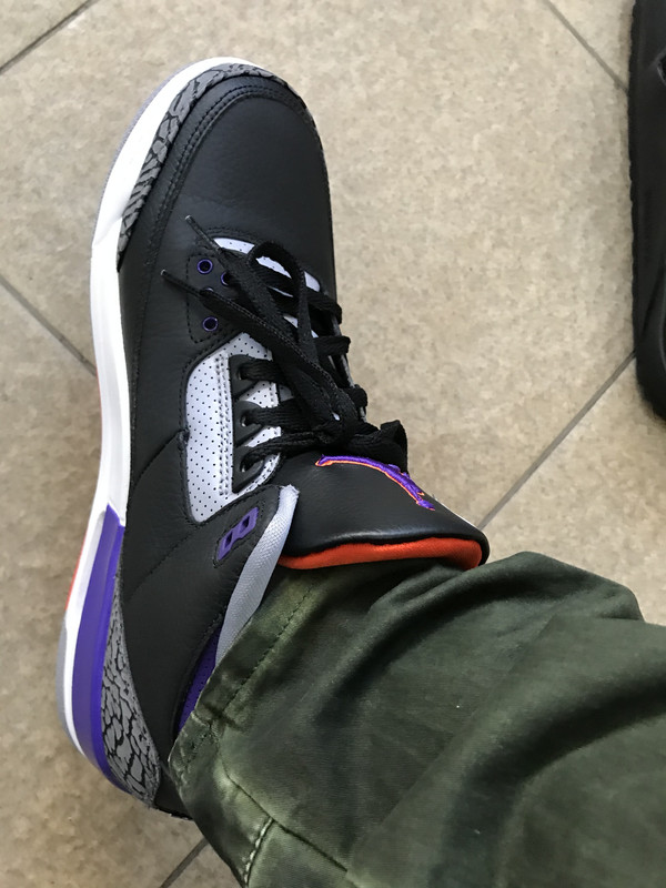 EC886AF7-ABB8-4995-919A-31642C92F122