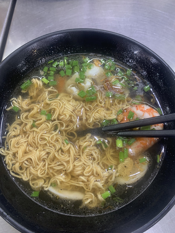哈哈海鮮泡麵