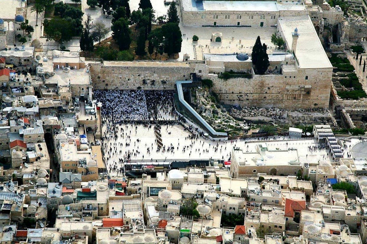 -הכותל-בחול-המועד